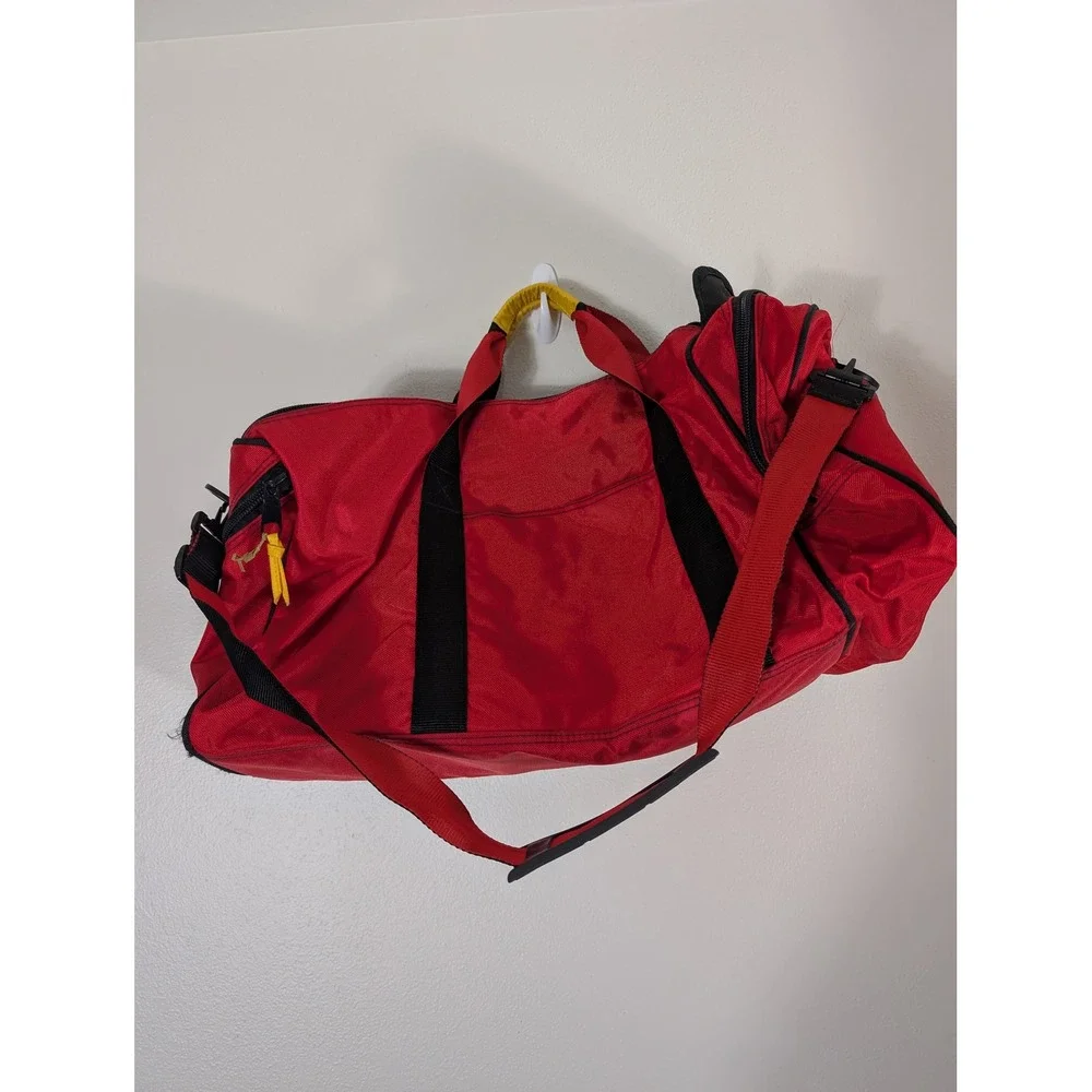 Vintage Marlboro Adventure Team Duffel Bag Red 90s Travel Gym Bag Large Logo - Picture 7 of 16